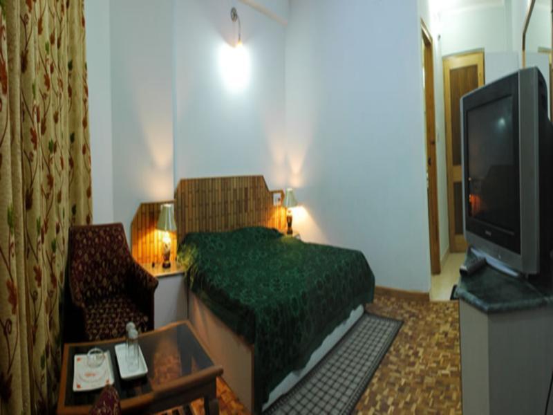 Hotel Satkar Residency - Riverside Old Manali Dış mekan fotoğraf
